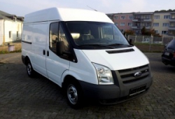 Автомобиль Ford Transit